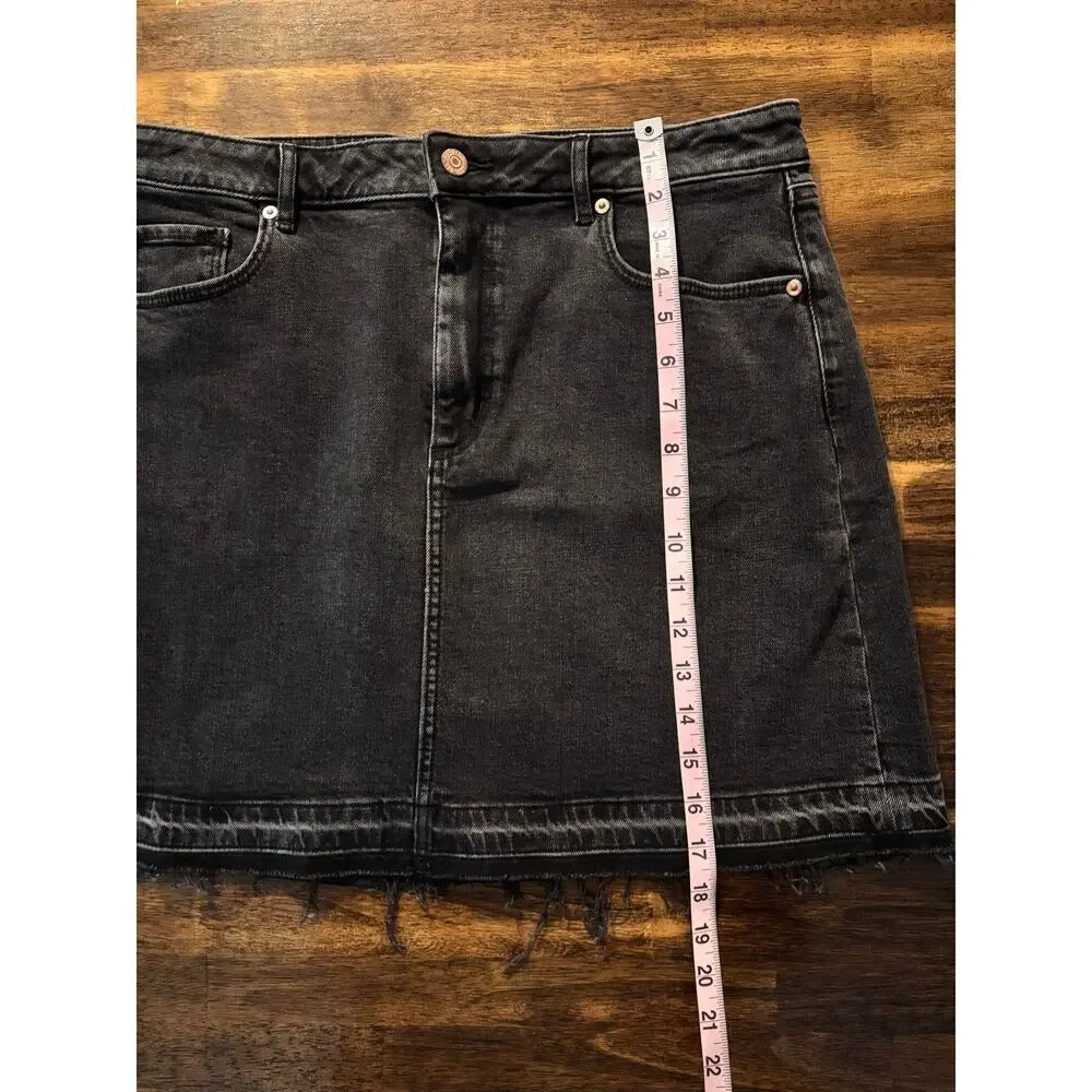 Ann Taylor Loft Women’s 12 Short Skirt Black Denim Jean Cotton Stretch Mini